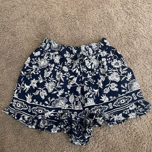 Blue Floral pattern Flowy Shorts